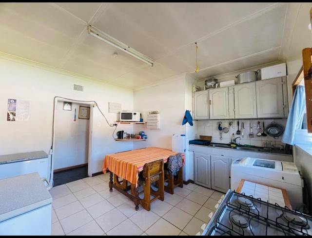 4 BEDROOM HOUSE FOR SALE IN CASSELDALE